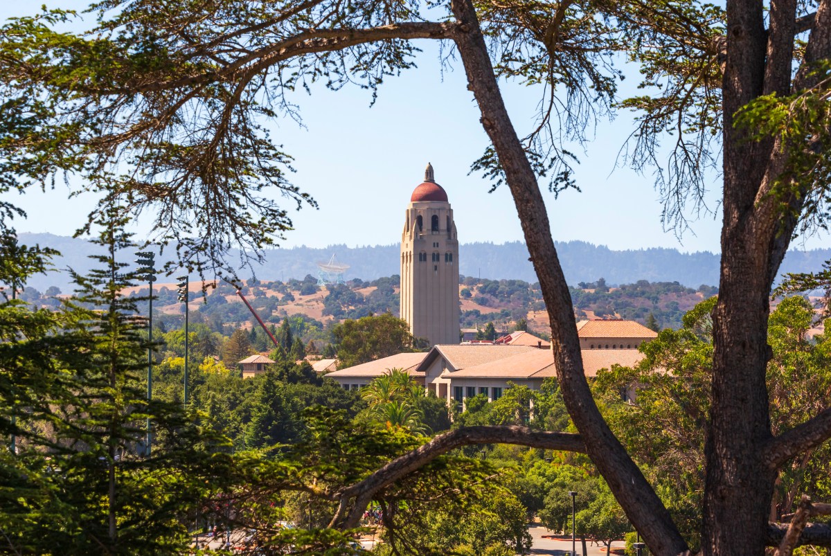 Stanford Decides to Maintain Legacy Admissions and Reintroduce Test Requirements